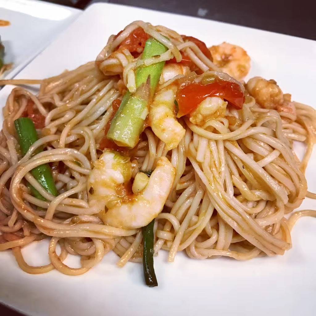 Little Town cafe | restaurant | 90-21 63rd Dr, Rego Park, NY 11374, USA | 7183975095 OR +1 718-397-5095