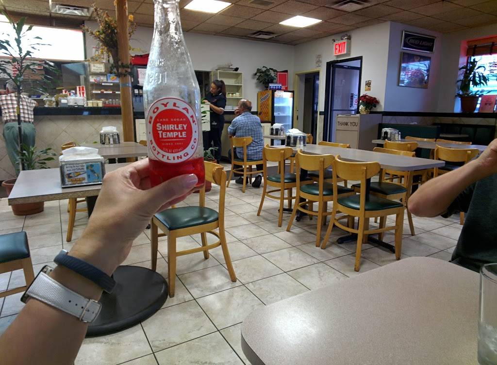 Tonys Pizzeria | restaurant | 45-18 104th St, Corona, NY 11368, USA | 7187791707 OR +1 718-779-1707