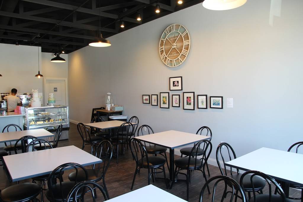 Small Town Pastry | bakery | 4572 Wyndham Dr, Bettendorf, IA 52722, USA | 5632328060 OR +1 563-232-8060