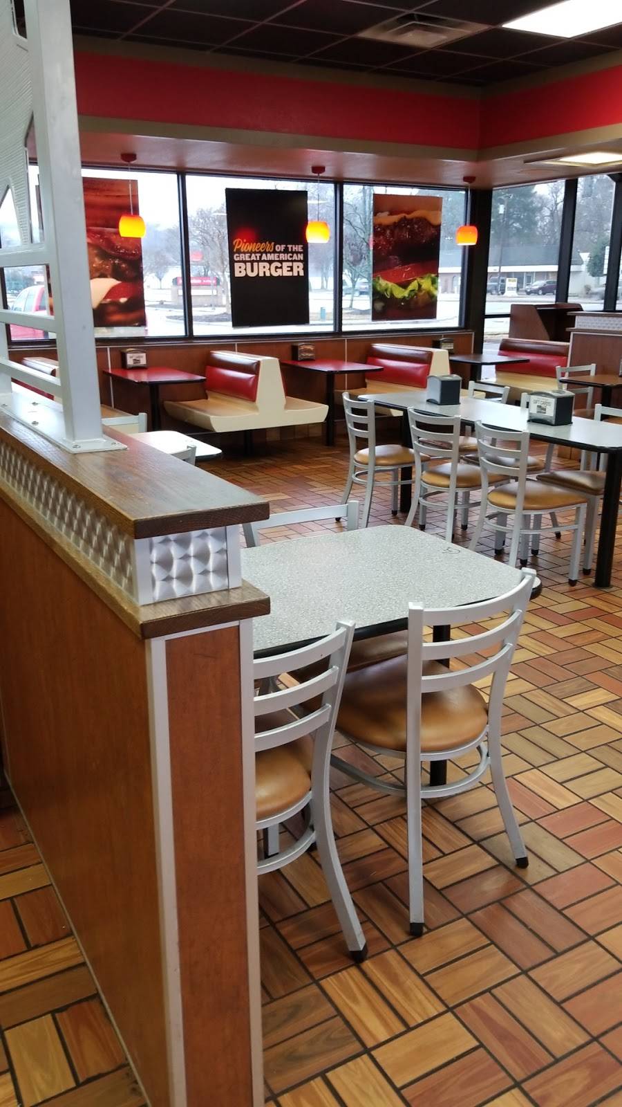 Hardees | restaurant | 11014 Warwick Blvd, Newport News, VA 23601, USA | 7575991966 OR +1 757-599-1966