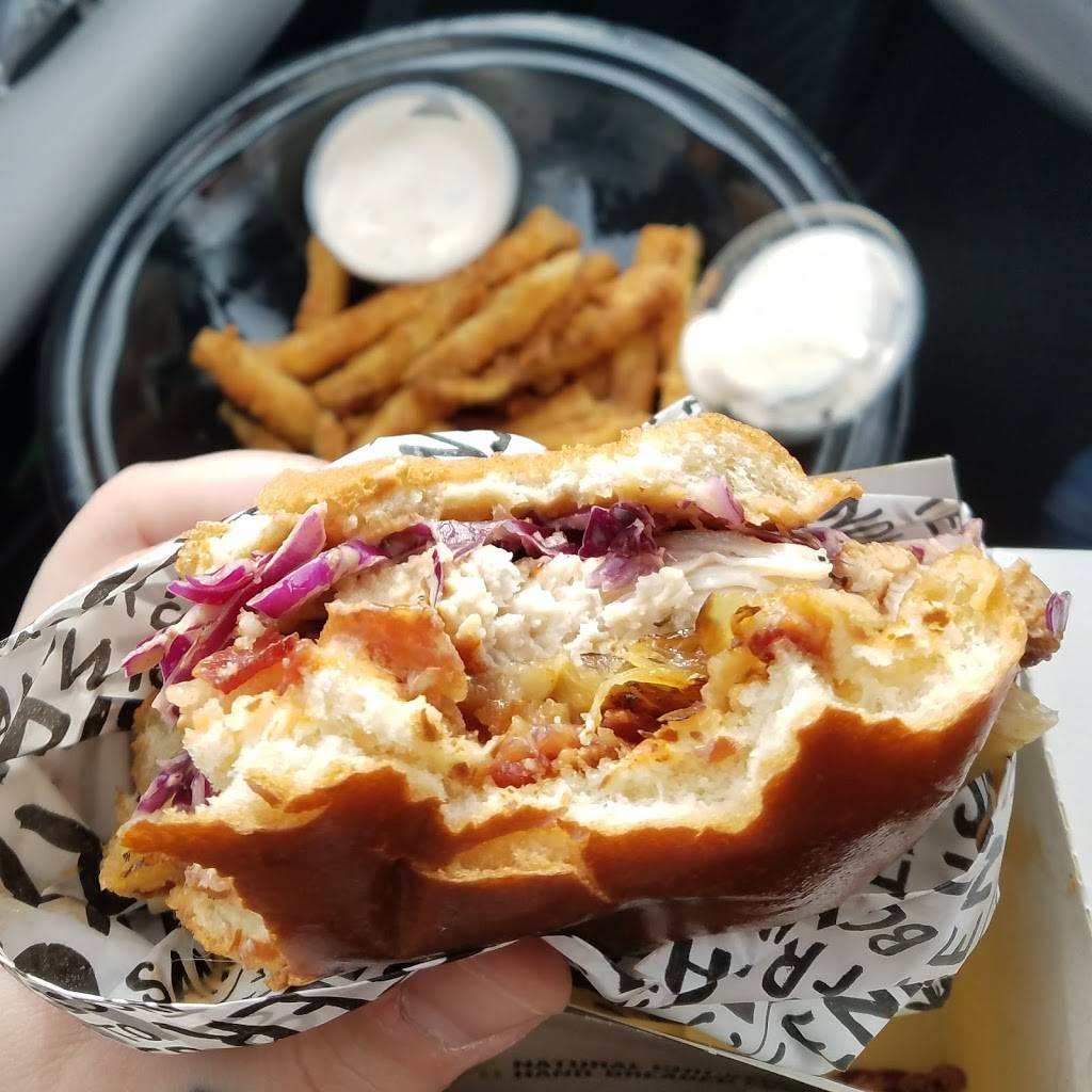 PDQ Restaurant | restaurant | 1320 N Meacham Rd, Schaumburg, IL 60173, USA | 8479473148 OR +1 847-947-3148