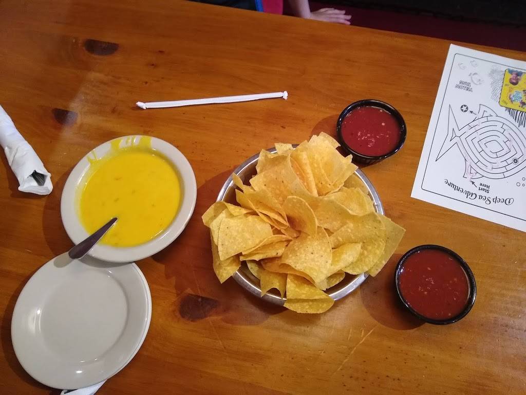 El Chico | restaurant | 9825 E 21st St, Tulsa, OK 74129, USA | 9186637755 OR +1 918-663-7755