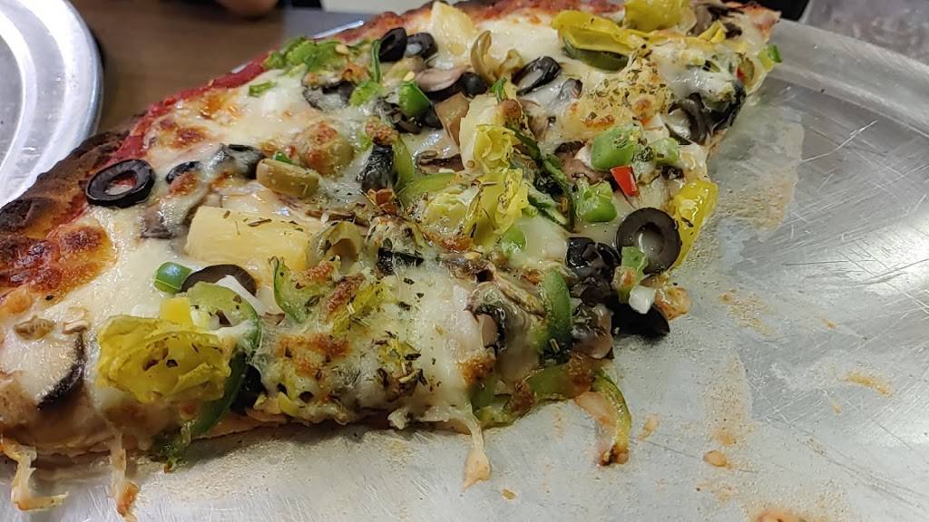 Blazin Pizza Company | restaurant | 303 Locust St, Point, TX 75472, USA | 9035134329 OR +1 903-513-4329