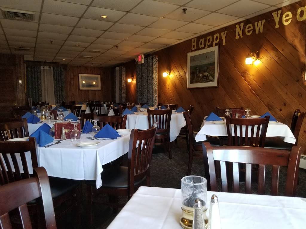 Twin Harbors Restaurant | restaurant | 341 Bayville Ave, Bayville, NY 11709, USA | 5166281700 OR +1 516-628-1700
