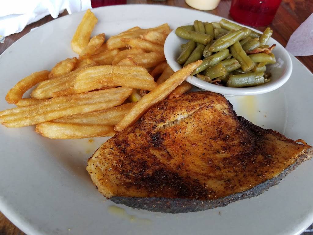 Johnson Creek Tavern | restaurant | 2141 Sea Island Pkwy, St Helena Island, SC 29920, USA | 8438384166 OR +1 843-838-4166