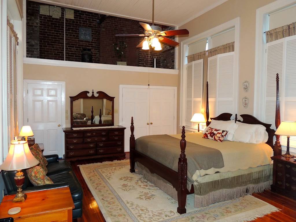 Jacobson Building at 19 Broad Street | cafe | 19 Broad St, Charleston, SC 29401, USA | 8436976709 OR +1 843-697-6709