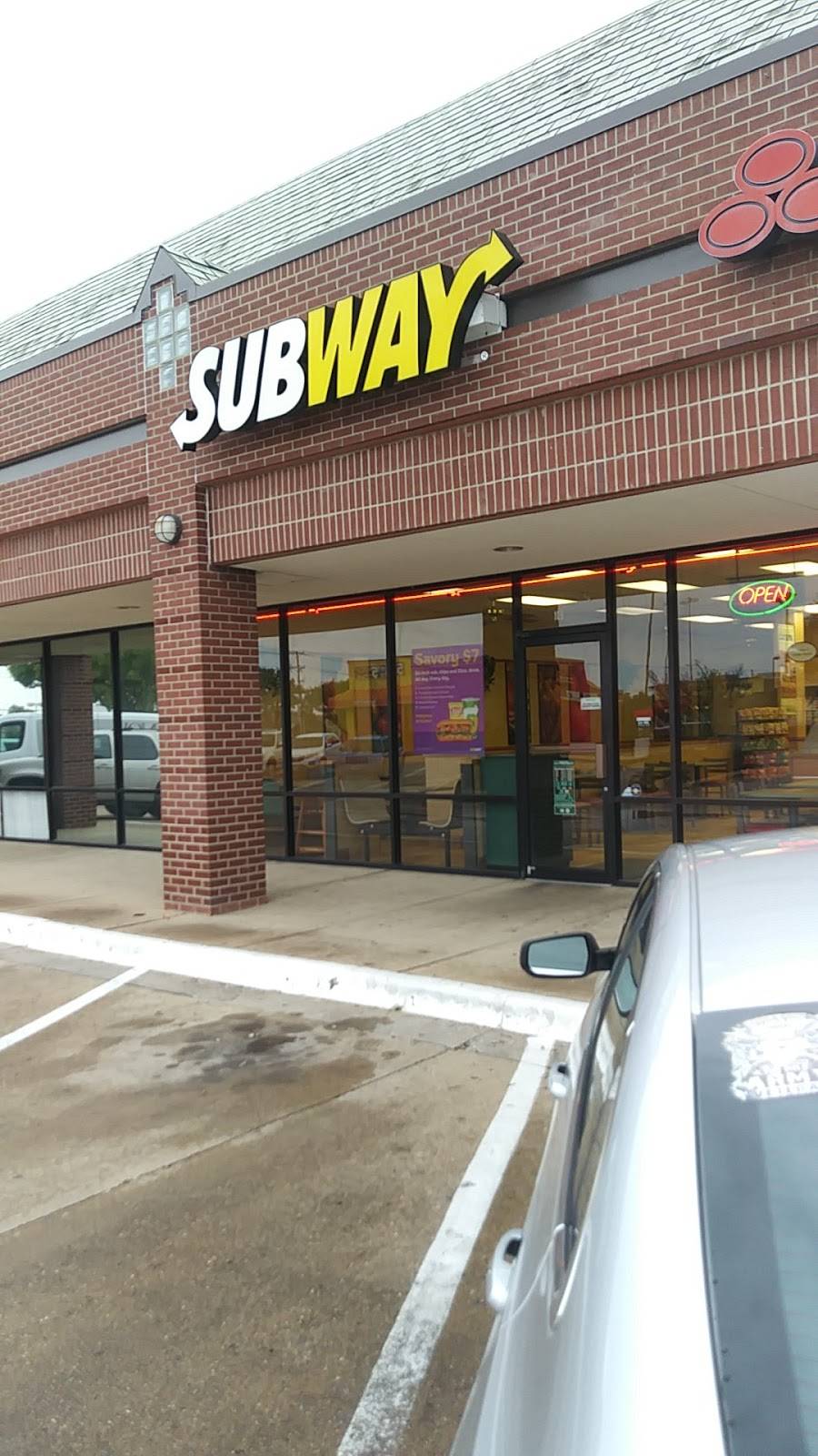 Subway | restaurant | 1900 Oates Dr Suite 109 LBJ, Summitt S/C, Mesquite, TX 75150, USA | 9726821445 OR +1 972-682-1445