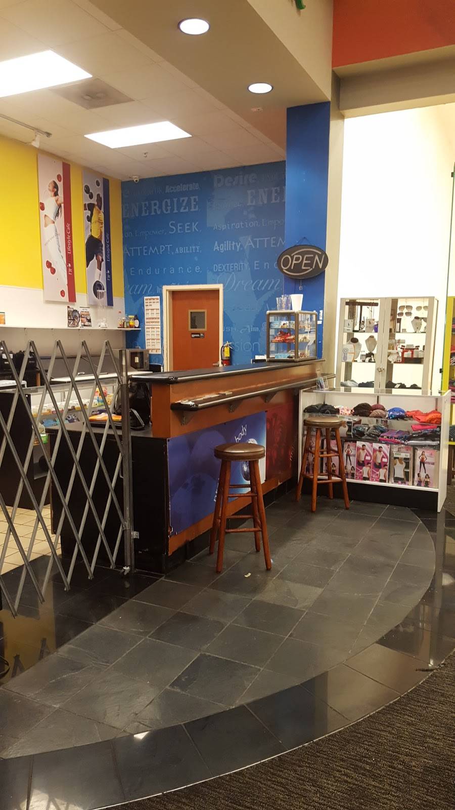 Nrgize | cafe | 14100 SW 8th St, Miami, FL 33184, USA | 3055519633 OR +1 305-551-9633