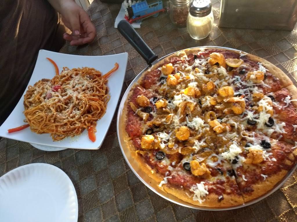 Filippis Pizza Baja Malibu | restaurant | Carretera Libre Tijuana-Ensenada Km. 22 C. Mar Adriatico, B.C Del Mar Baja Malibu, 22560 Tijuana, B.C., Mexico | 016646313895 OR +52 664 631 3895