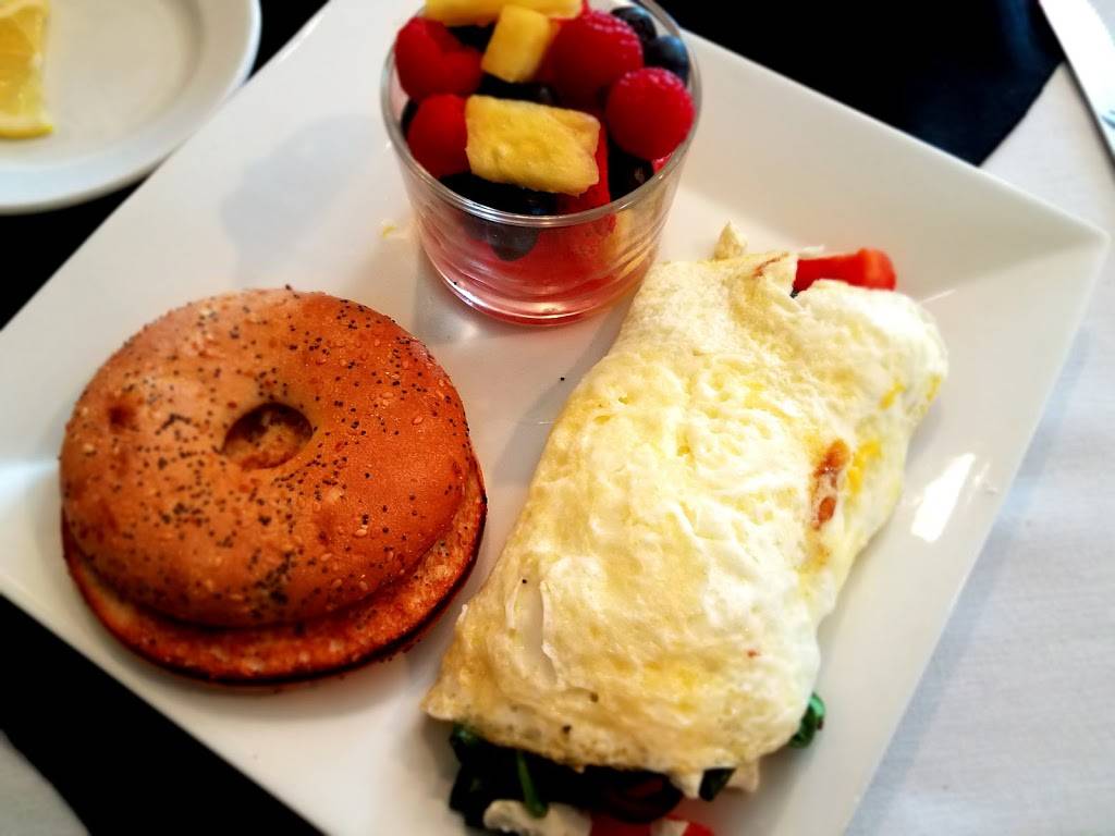 Tapenade Bistro | restaurant | 2509 S Queen St, York, PA 17402, USA | 7177411234 OR +1 717-741-1234