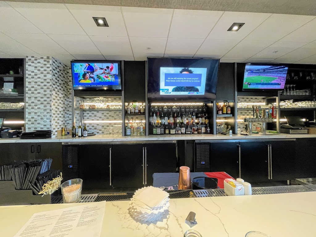 Great American Grill | restaurant | 401 E Yakima Ave, Yakima, WA 98901, USA | 5094541111 OR +1 509-454-1111