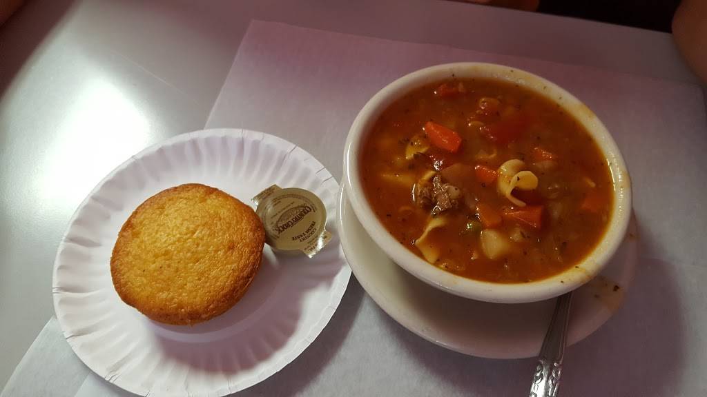 Hickies Hamburger Inn | restaurant | 3800 Rhodes Ave, New Boston, OH 45662, USA | 7404569953 OR +1 740-456-9953