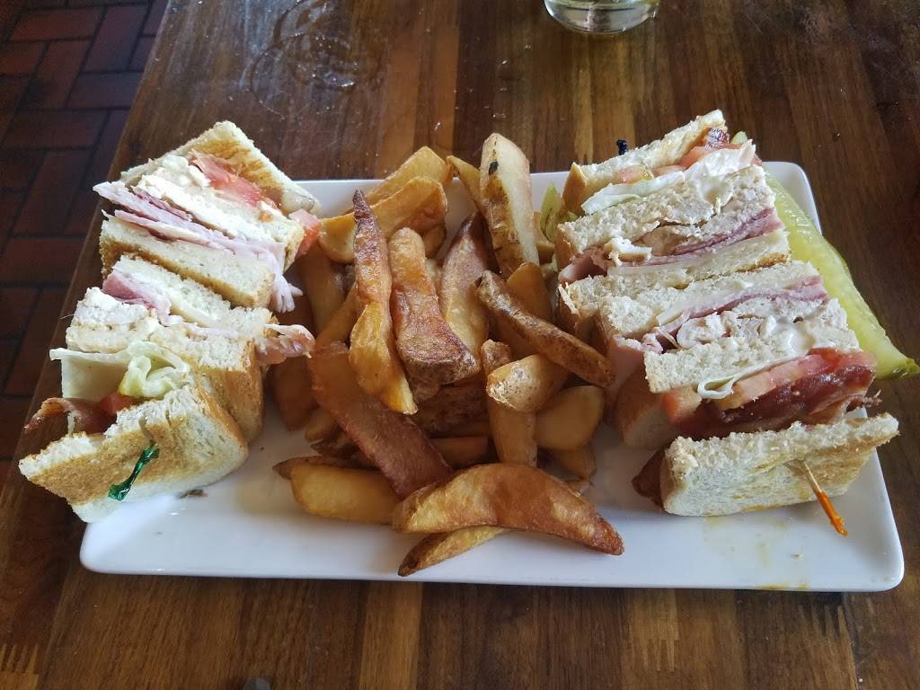 Culpeppers Grill and Bar | restaurant | 3010 W Clay St, St Charles, MO 63301, USA | 6369163102 OR +1 636-916-3102