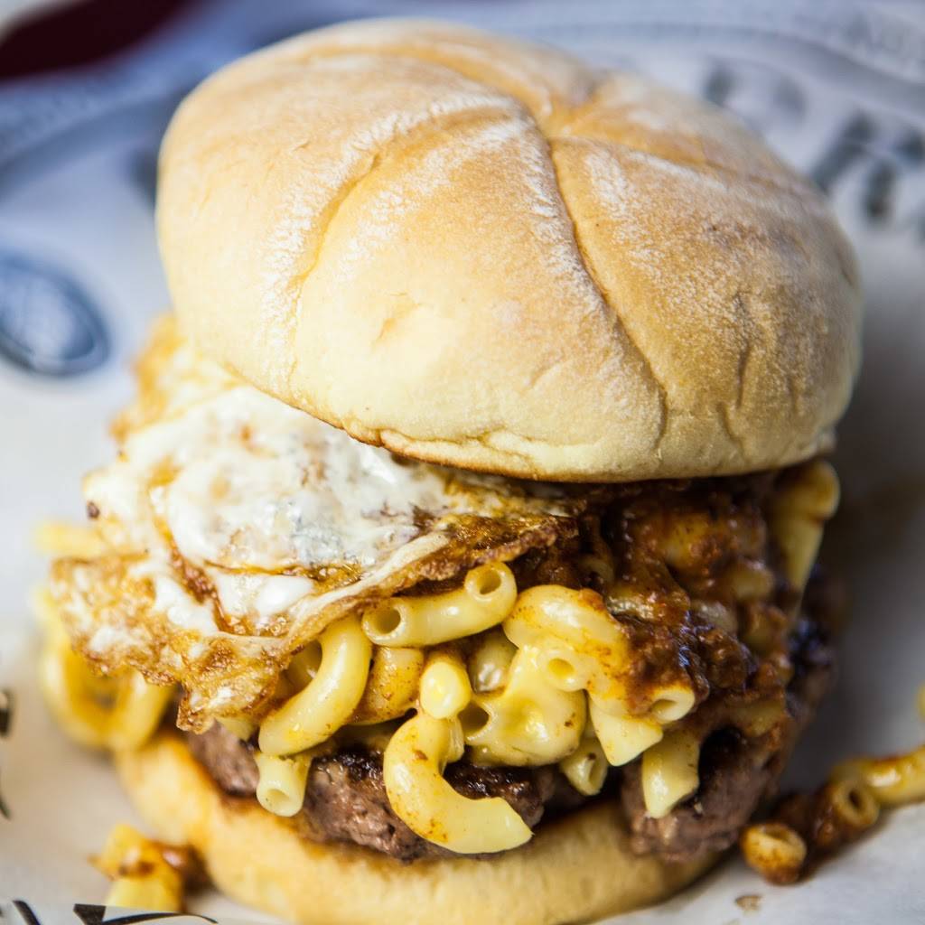 S&B’s Burger Joint - NW Expressway | restaurant | 7640 Northwest Expy, Oklahoma City, OK 73132, USA | 4056038116 OR +1 405-603-8116