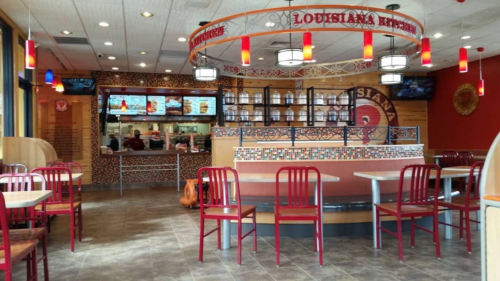 Popeyes Louisiana Kitchen | restaurant | 2090 Elmwood Ave, Buffalo, NY 14207, USA | 7162358255 OR +1 716-235-8255