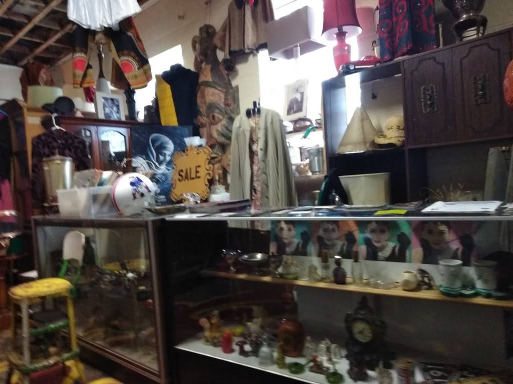 Nandis Knowledge Cafe | restaurant | 71 Oakman Blvd, Highland Park, MI 48203, USA | 3138651288 OR +1 313-865-1288