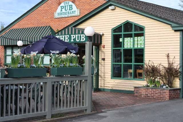 The Amherst Pub | restaurant | 15 E Pleasant St, Amherst, MA 01002, USA | 4135491200 OR +1 413-549-1200