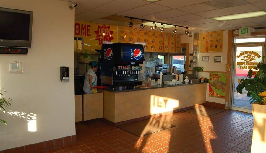 Muchas Gracias Mexican Food | restaurant | 2009 Portland Rd, Newberg, OR 97132, USA | 5035548777 OR +1 503-554-8777