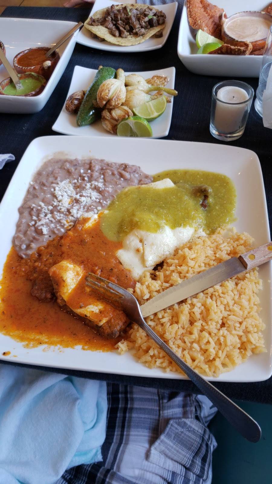 Salsas Grill | restaurant | 3808 W Lawrence Ave, Chicago, IL 60625, USA | 7732936411 OR +1 773-293-6411