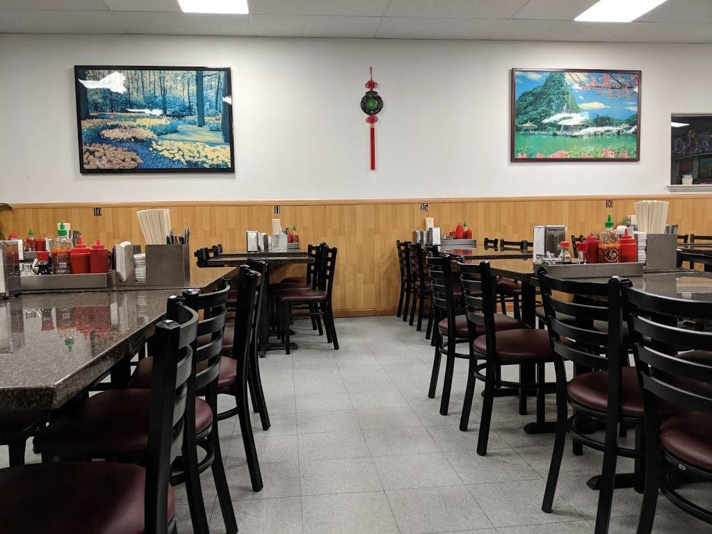 Pho Lee Hoa Phat III | restaurant | 102 Springstowne Center, Vallejo, CA 94591, USA | 7076490888 OR +1 707-649-0888