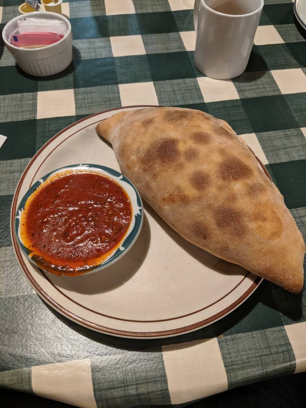 Muldoons Pizza | restaurant | 925 Wonderland Rd S, London, ON N6K 3R5, Canada | 5194710607 OR +1 519-471-0607