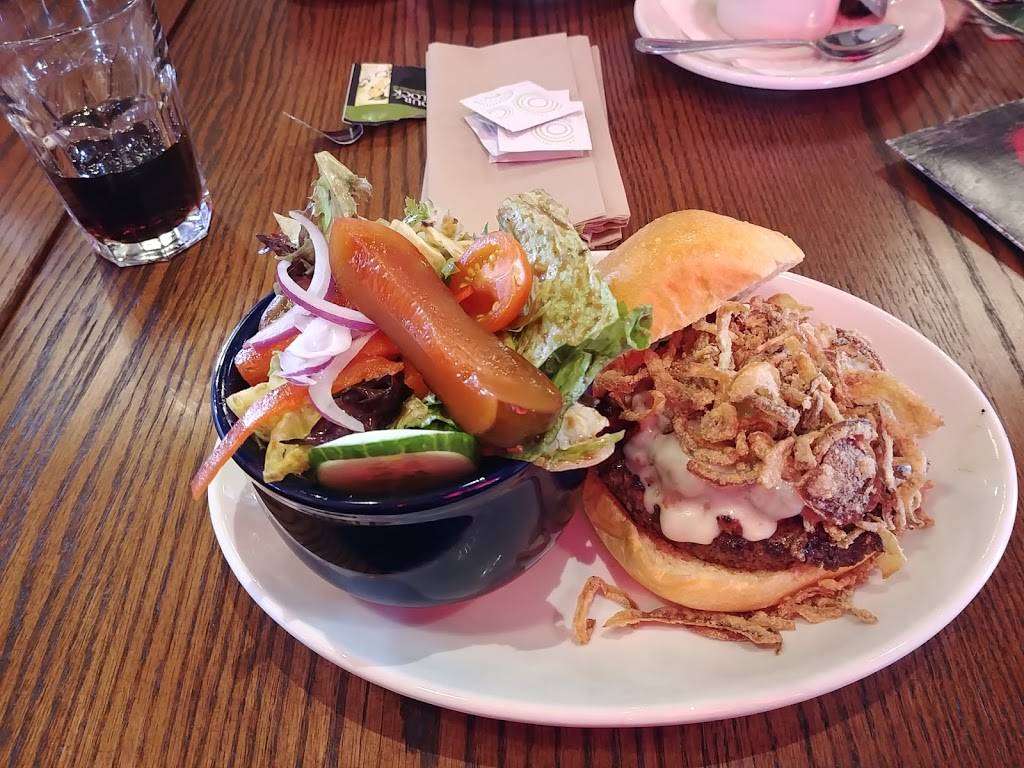 La Belle et La Boeuf - Burger Bar | restaurant | 255 Rue de Martigny O #6, Saint-Jérôme, QC J7Y 2G4, Canada | 4509905858 OR +1 450-990-5858