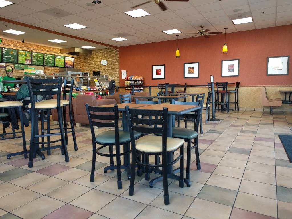 Subway | restaurant | 3150 W 11th Ave, Eugene, OR 97402, USA | 5416837047 OR +1 541-683-7047