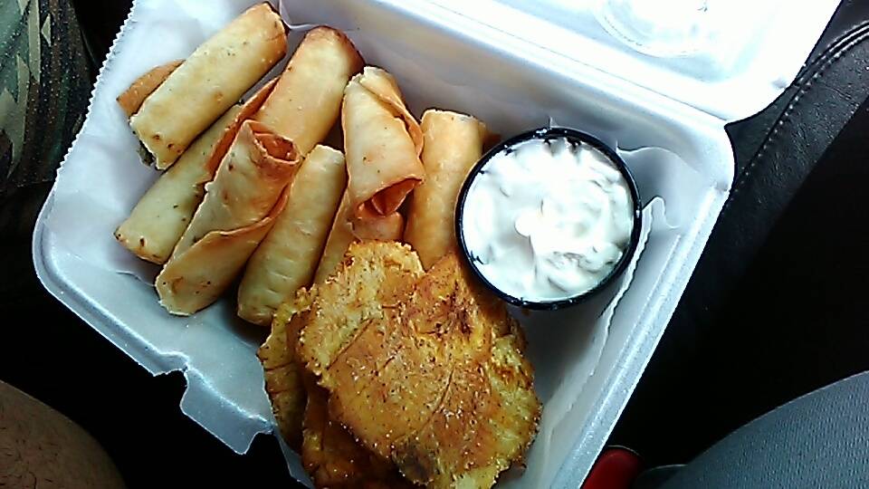 CocoRays | restaurant | 197 Parker St, Lawrence, MA 01843, USA | 9786882626 OR +1 978-688-2626