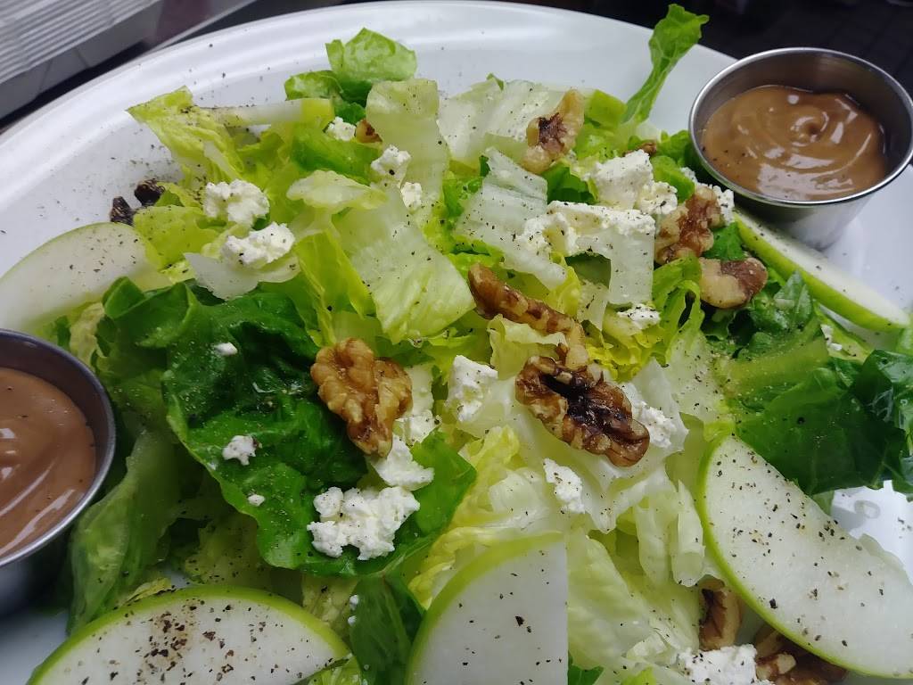 The Lake House | restaurant | 6331 Woodley Ave, Van Nuys, CA 91406, USA | 8187786530 OR +1 818-778-6530