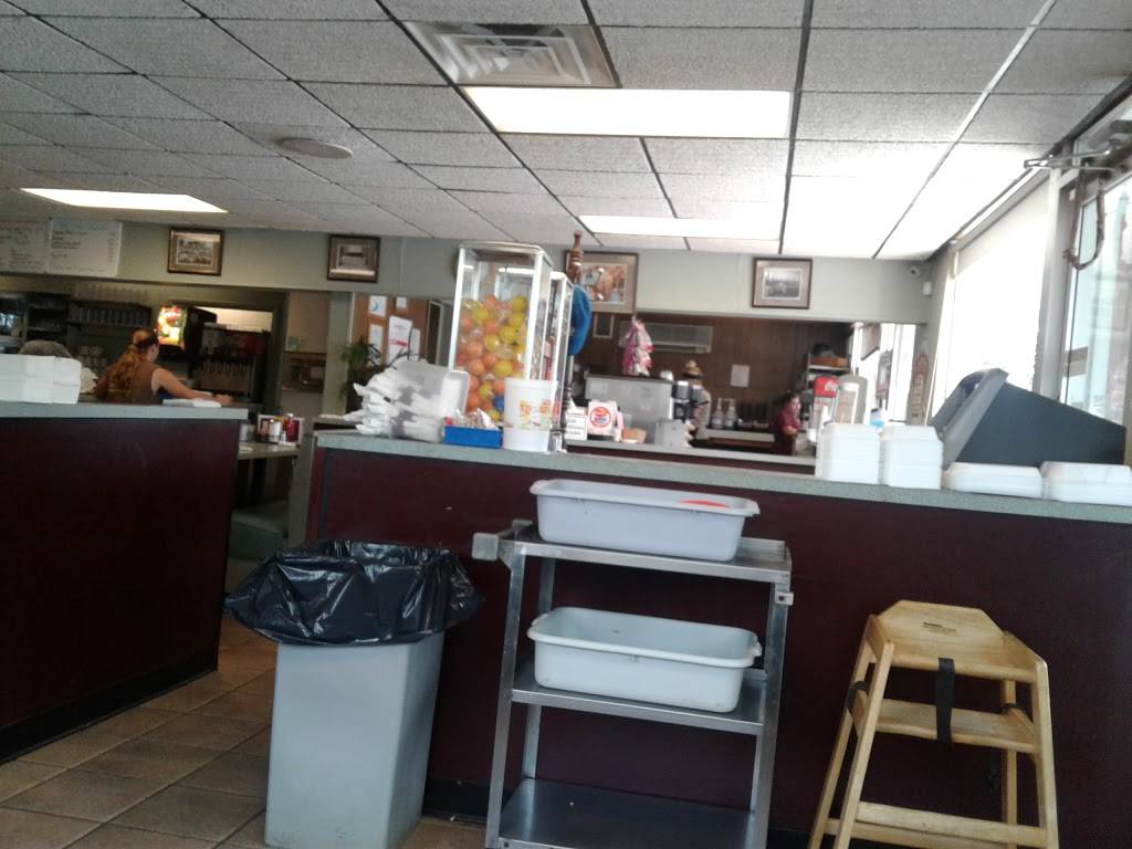 Papertown Dairy Bar & Restaurant | restaurant | 267 N Main St, Spring Grove, PA 17362, USA | 7172251542 OR +1 717-225-1542