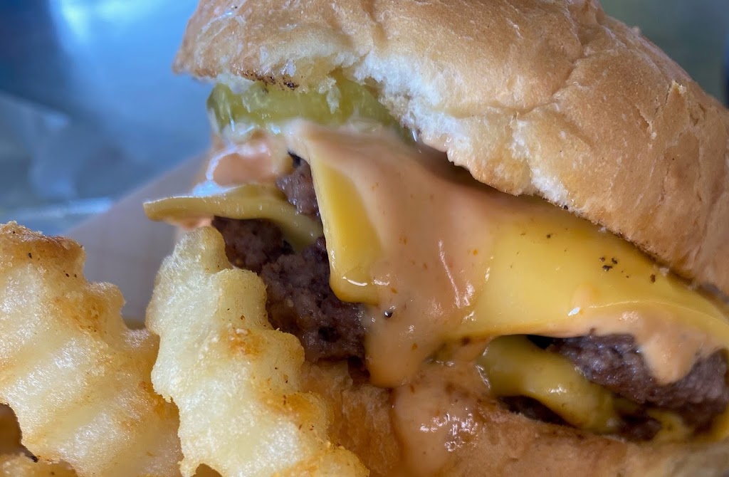 Daddy Os Cheesesteaks and Street Food | meal takeaway | 3317 MO-100, Villa Ridge, MO 63089, USA | 6364516016 OR +1 636-451-6016