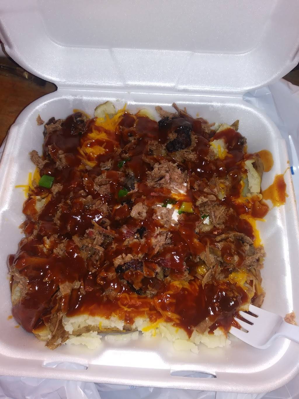 Yalls Barbecue and Produce | restaurant | 1515 County Rd 24, Tyler, TX 75705, USA | 9035666534 OR +1 903-566-6534