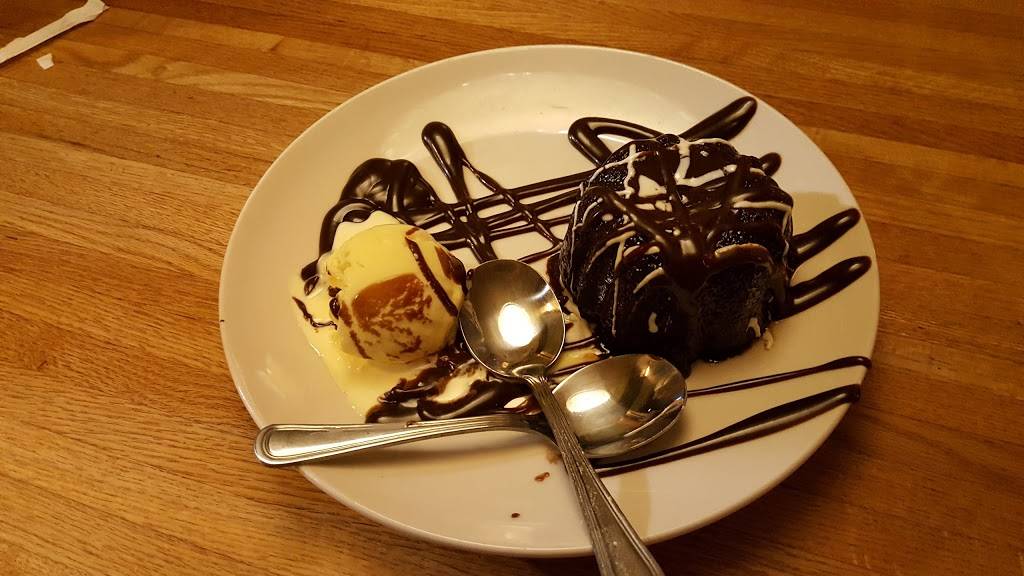 Applebees Grill + Bar | restaurant | 5870 East Broadway Park Mall, Building E, Tucson, AZ 85711, USA | 5207509780 OR +1 520-750-9780