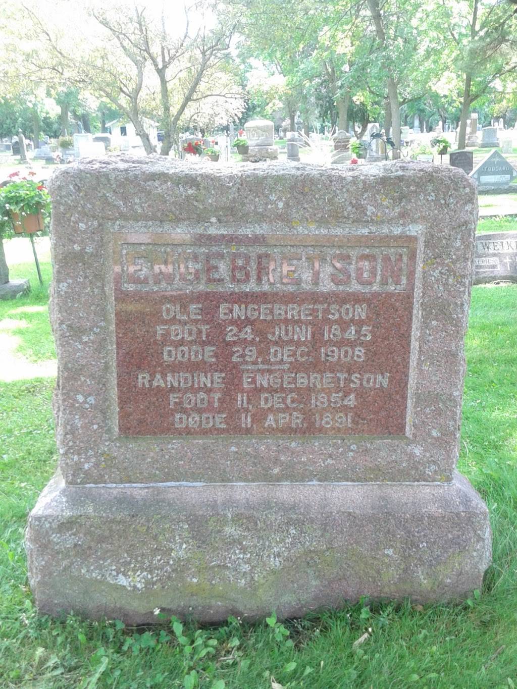 Hardees | restaurant | 605 N Water St, Black River Falls, WI 54615, USA | 7152847191 OR +1 715-284-7191