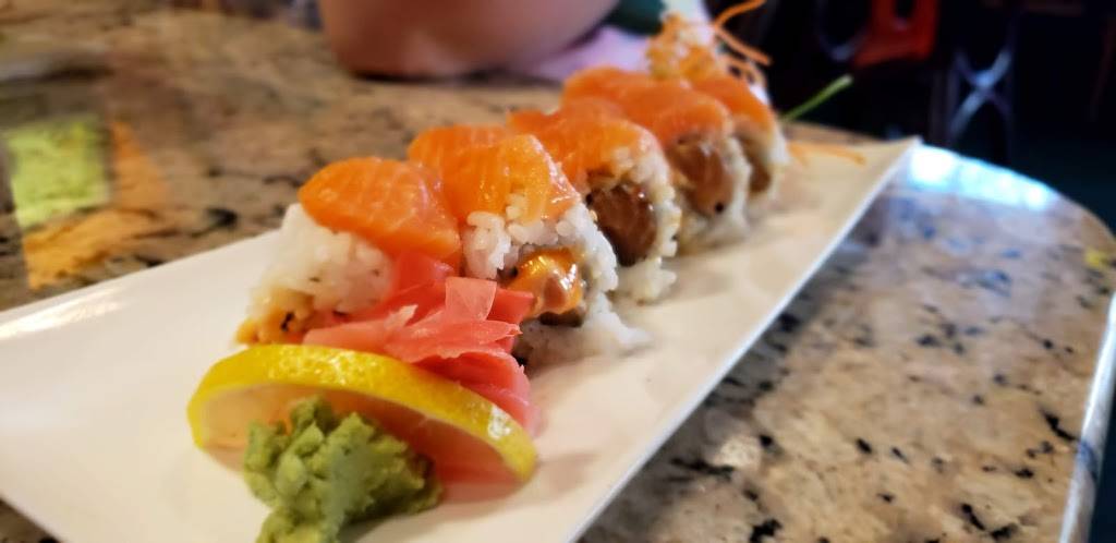 Lake Dora Sushi & Sake | restaurant | 227 E Main St, Tavares, FL 32778, USA | 3523436313 OR +1 352-343-6313