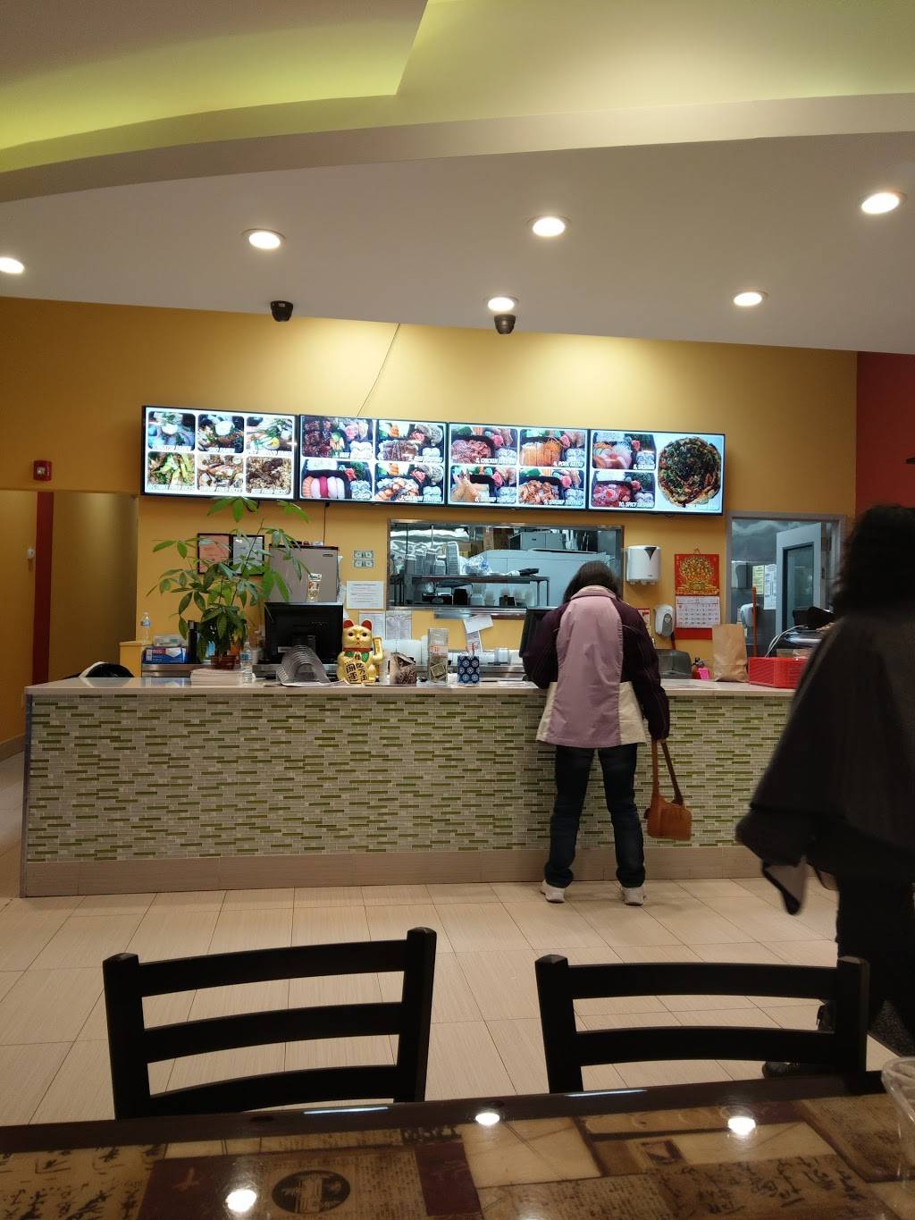 Sakan Bento Japanese Express | restaurant | 606 Wellwood Ave, Lindenhurst, NY 11757, USA | 6312266800 OR +1 631-226-6800