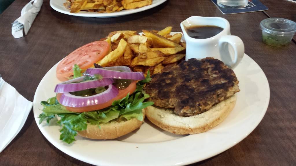 The Rose & Thistle | restaurant | 48 Dalhousie St, Brantford, ON N3T 2H8, Canada | 5193047220 OR +1 519-304-7220