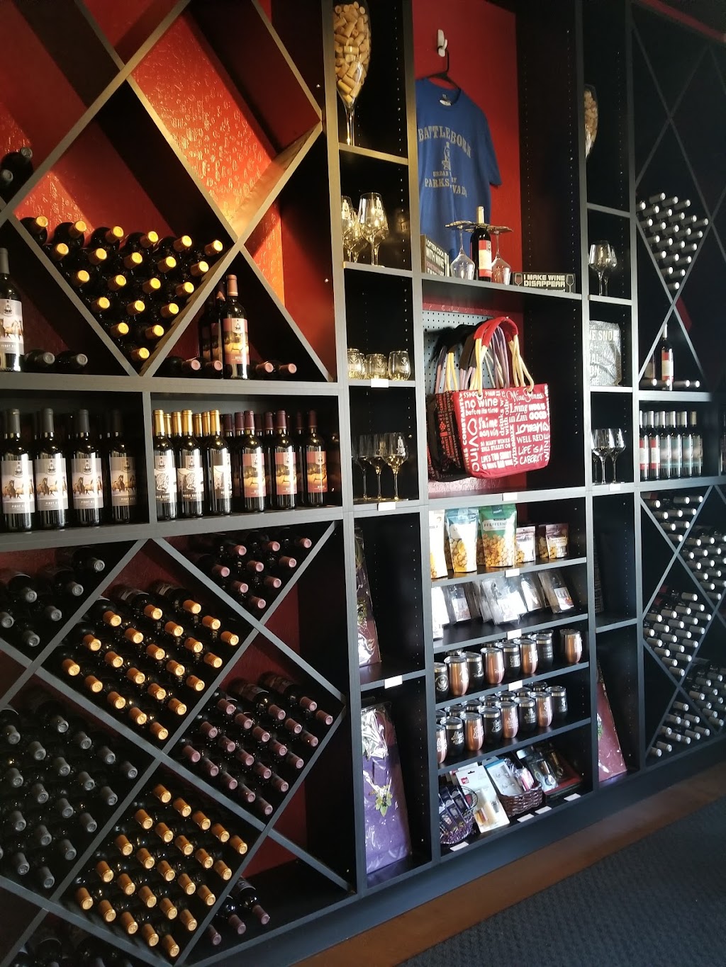 Engine 8 Urban Winery | restaurant | 1260 C St Suite 150, Sparks, NV 89431, USA | 7759963648 OR +1 775-996-3648
