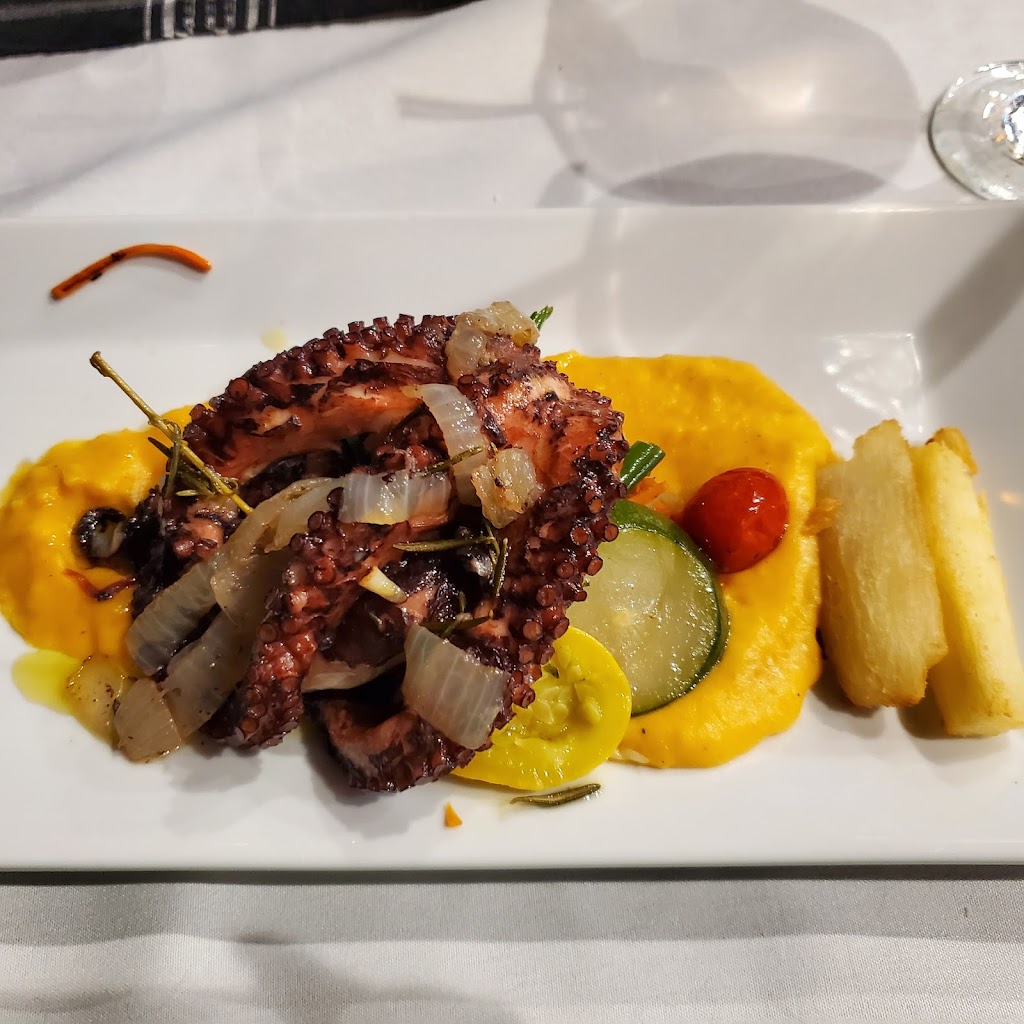 Porton Di Nos Ilha | restaurant | 820 Main St, Brockton, MA 02301, USA | 5088575042 OR +1 508-857-5042