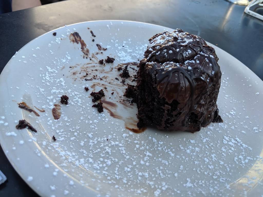 Finns Fish House | restaurant | 227 Broadway St, Seaside, OR 97138, USA | 5037388330 OR +1 503-738-8330