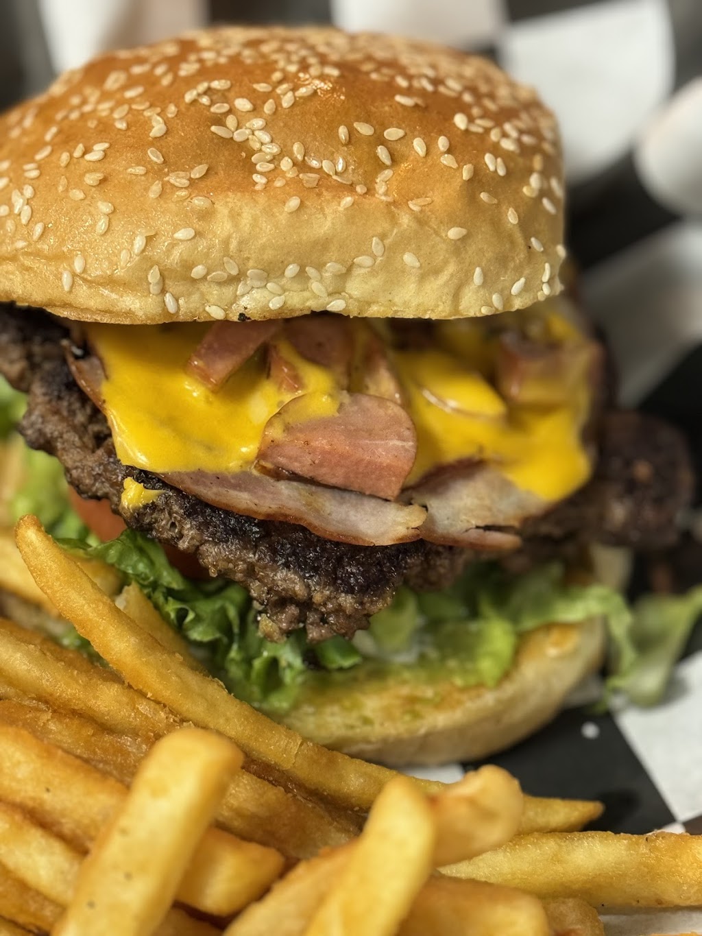 Hangry, A Burger Place | restaurant | 1313 S Main St, Seminole, TX 79360, USA | 4329556047 OR +1 432-955-6047