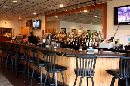 The Yantic River Inn | restaurant | 270 W Town St, Norwich, CT 06360, USA | 8608874300 OR +1 860-887-4300