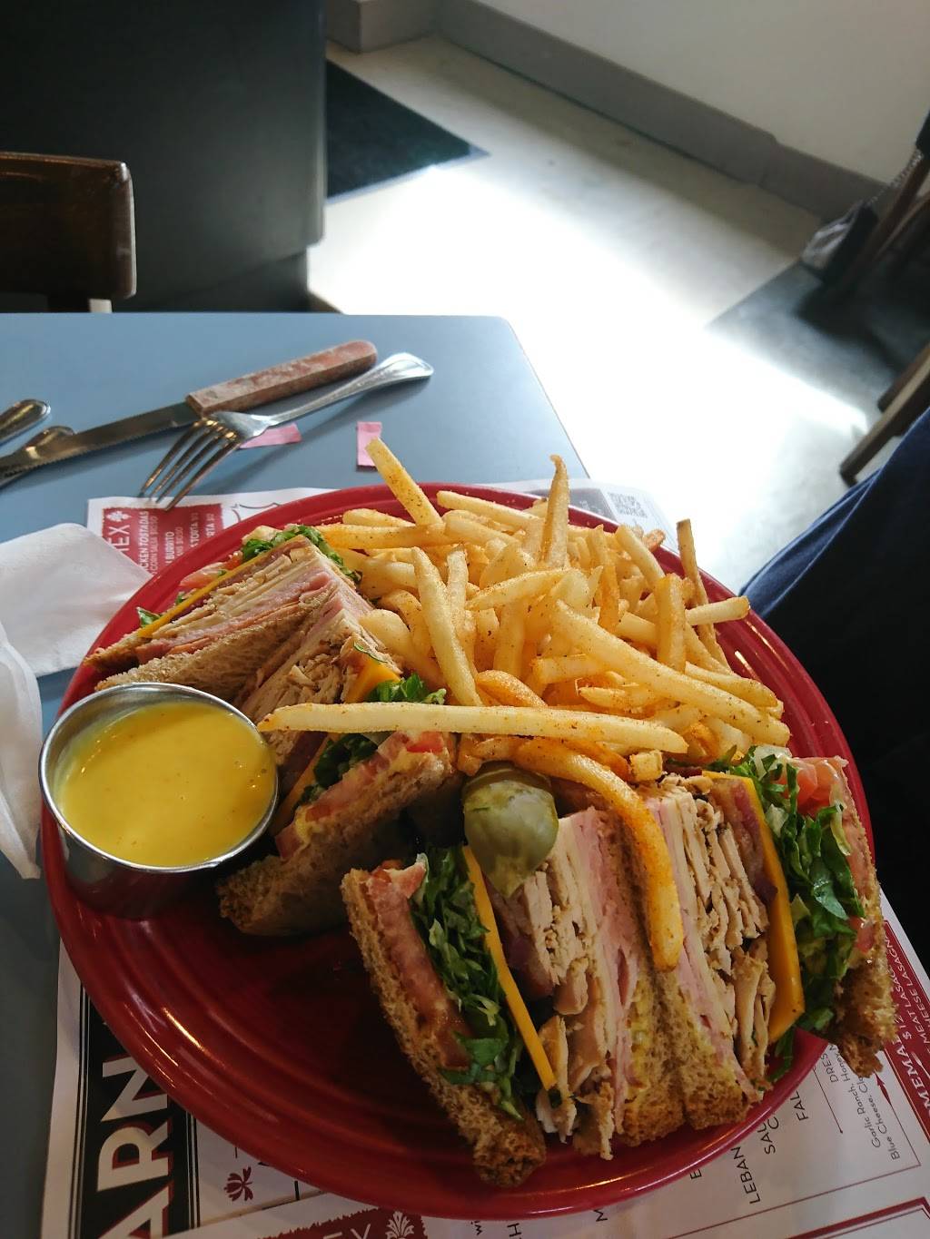 Barnabys Cafe | restaurant | 801 Congress St, Houston, TX 77002, USA | 7132268787 OR +1 713-226-8787