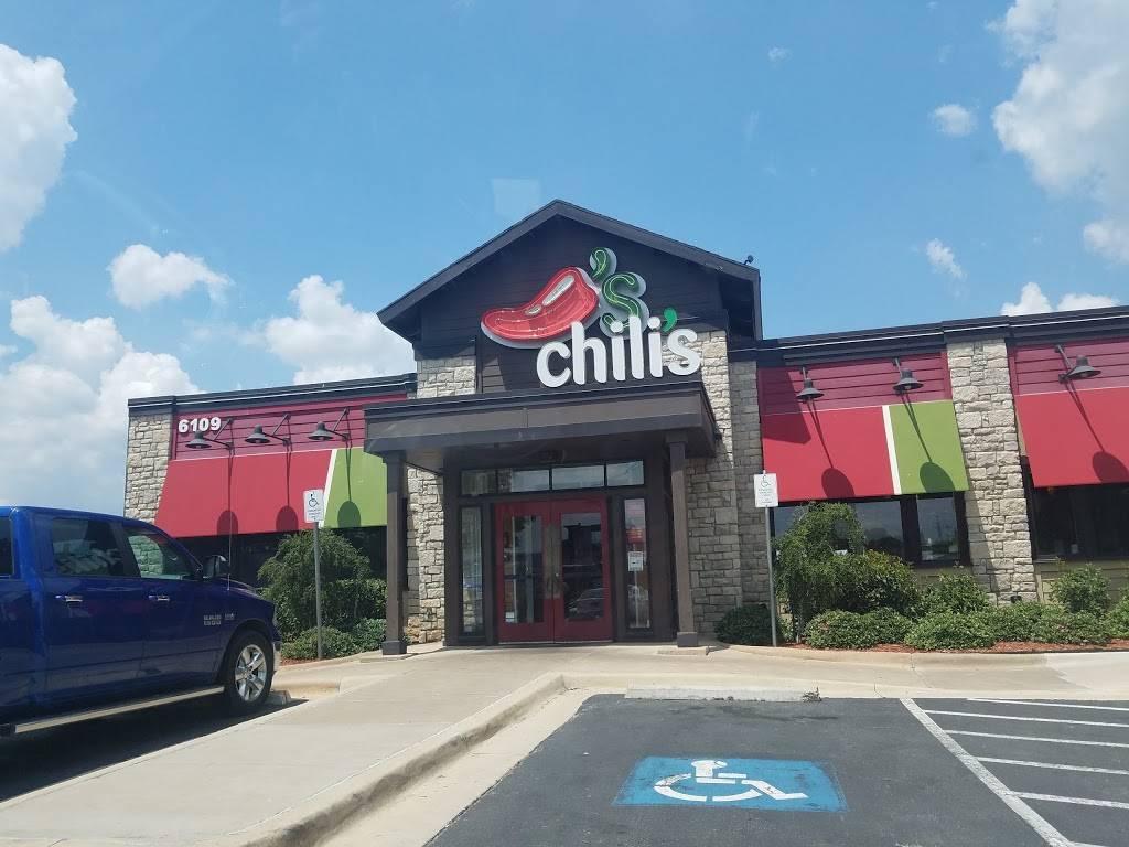Chilis Grill & Bar | restaurant | 6109 NW Cache Rd, Lawton, OK 73505, USA | 5802500088 OR +1 580-250-0088
