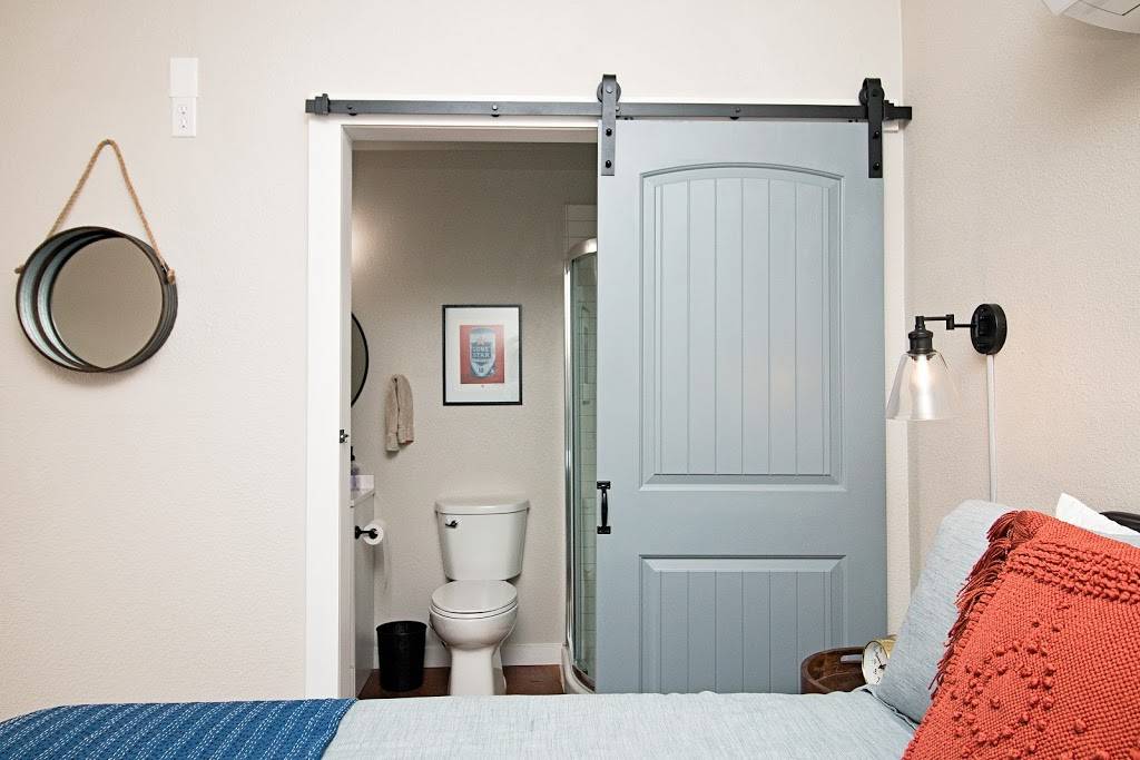 The Vintage Hideaway | restaurant | 3820 Schoenst Rd, Carmine, TX 78932, USA | 2812357486 OR +1 281-235-7486