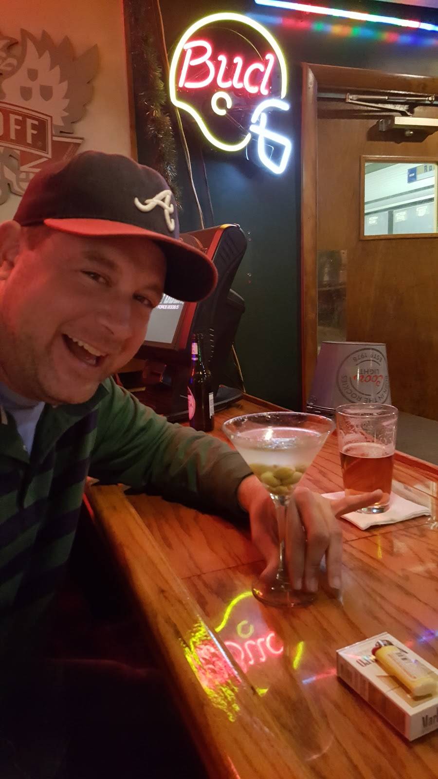 Rock Falls Tavern | restaurant | 2813 Hathaway Rd, Richmond, VA 23225, USA | 8042729470 OR +1 804-272-9470