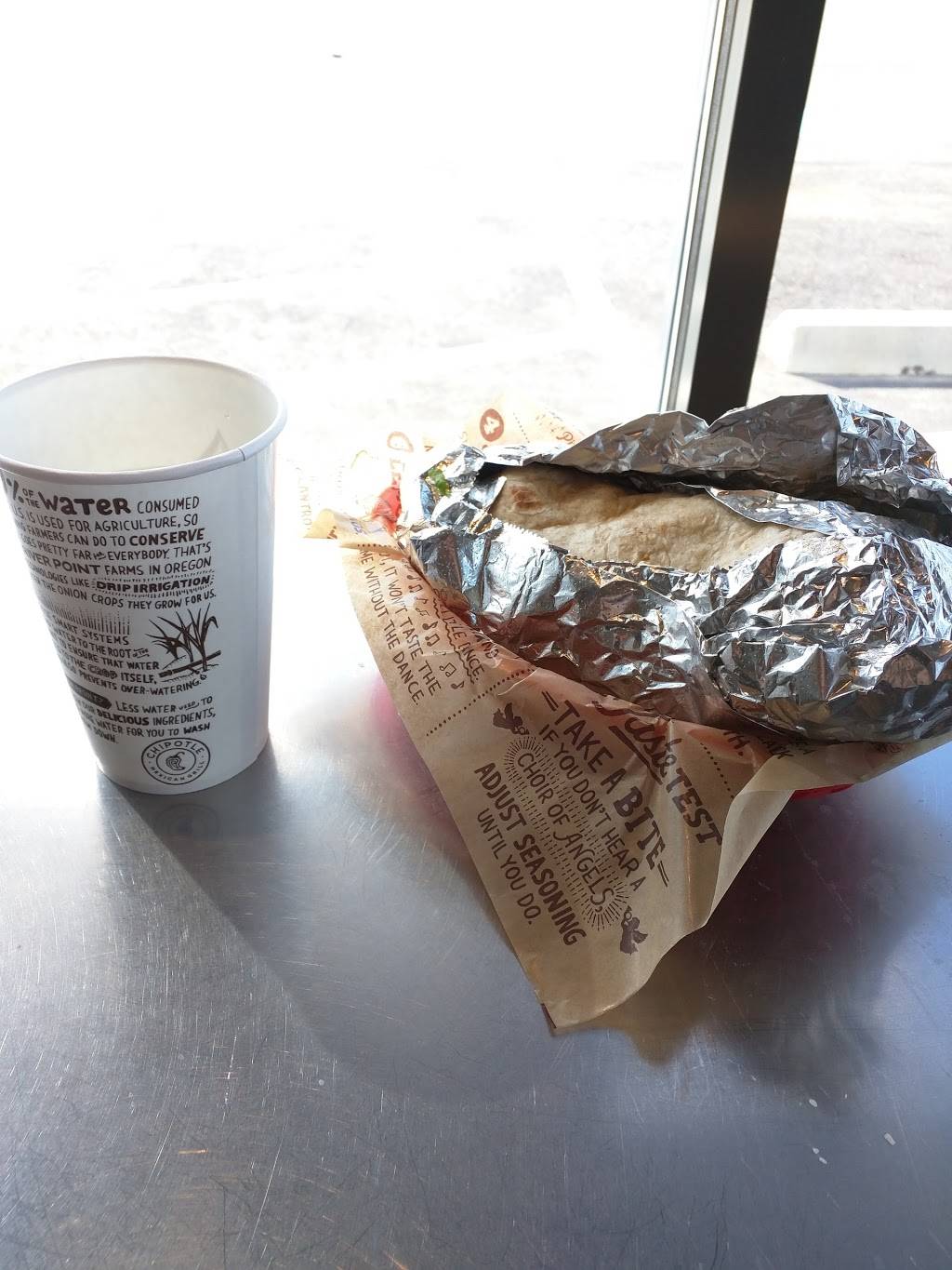 Chipotle Mexican Grill | restaurant | 583 Stillwater Ave, Bangor, ME 04401, USA | 2072625030 OR +1 207-262-5030