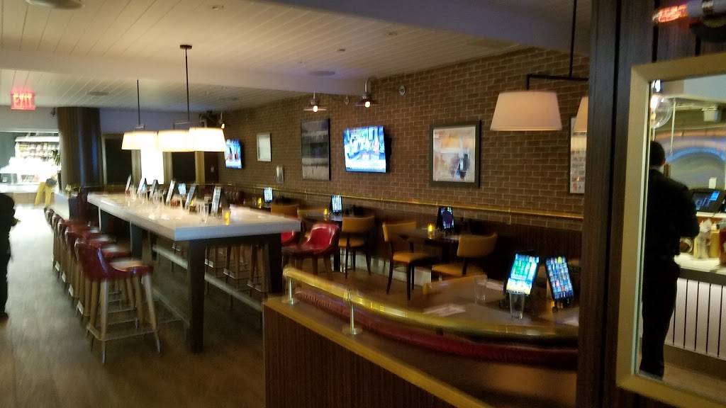 Prime Tavern | restaurant | LaGuardia Rd, East Elmhurst, NY 11371, USA | 7185333400 OR +1 718-533-3400