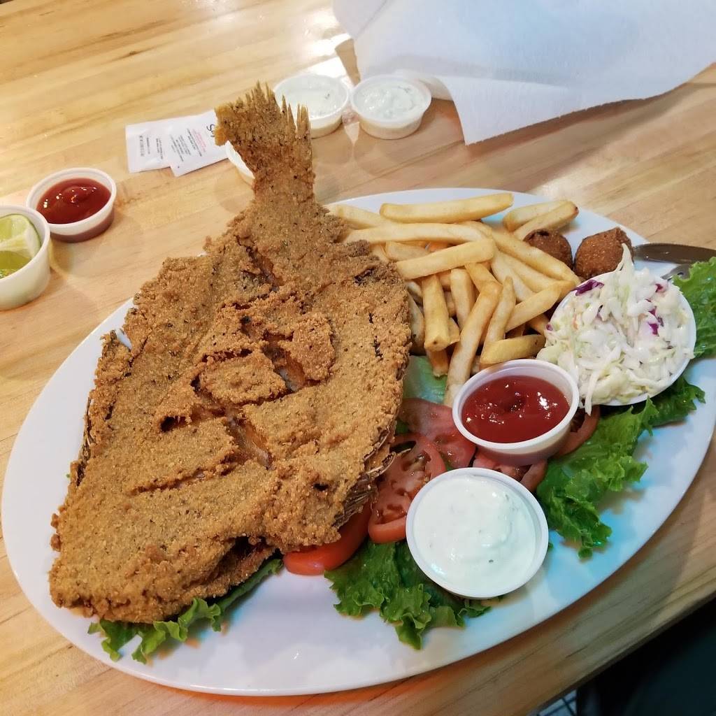 Bennos On the Beach | restaurant | 1200 Seawall Blvd, Galveston, TX 77550, USA | 4097624621 OR +1 409-762-4621