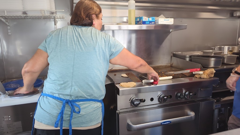 El Jarocho Loco | restaurant | 2113 Eastway Dr, Charlotte, NC 28205, USA | 7043032028 OR +1 704-303-2028